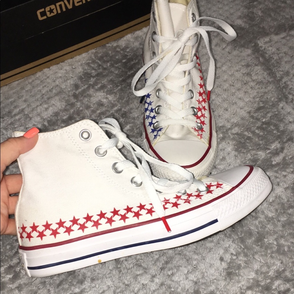 Women’s 4th of July Converse Size 6